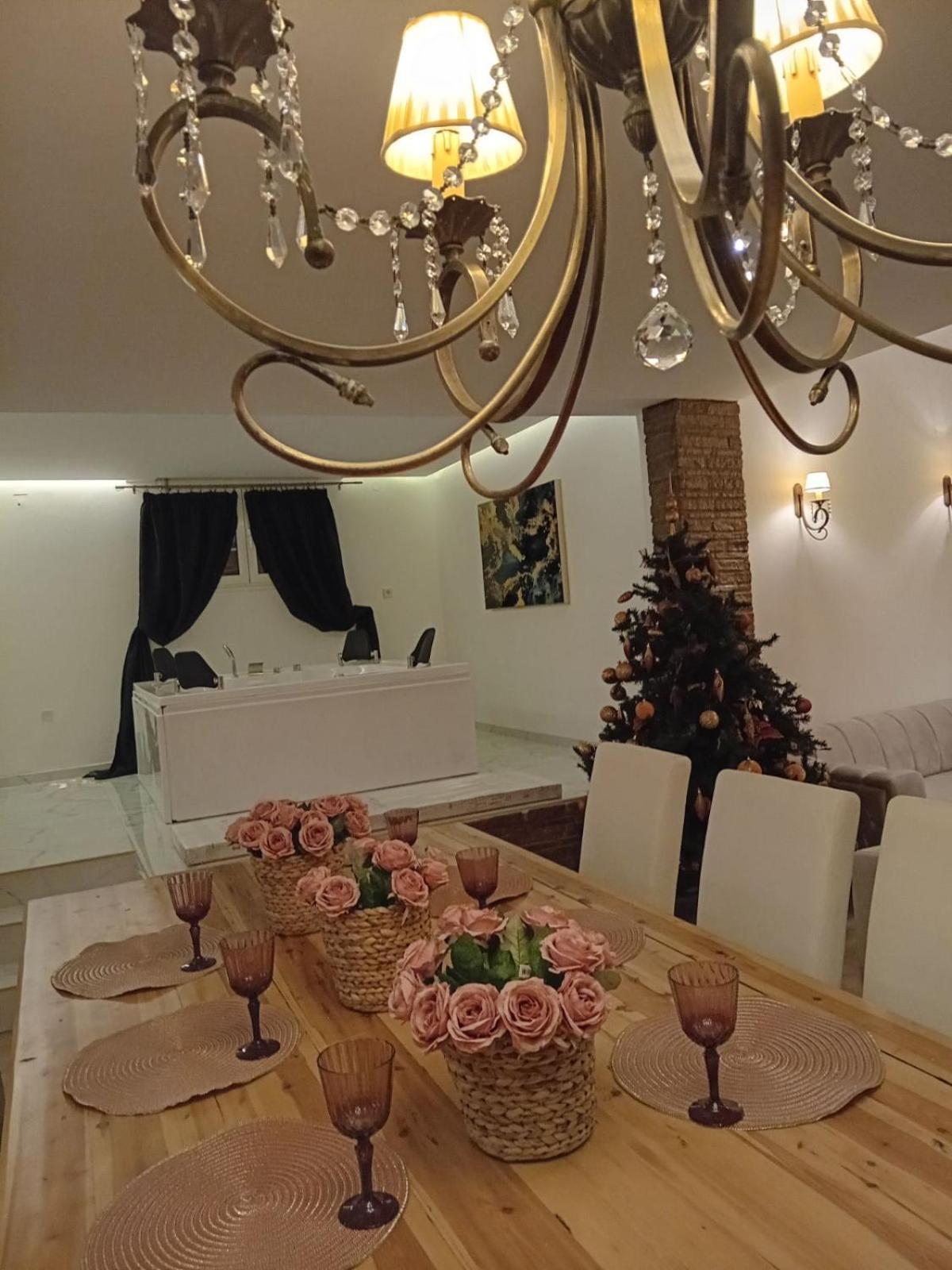 Meteora Grande Luxury Suite & Spa Villa كالامباكا المظهر الخارجي الصورة
